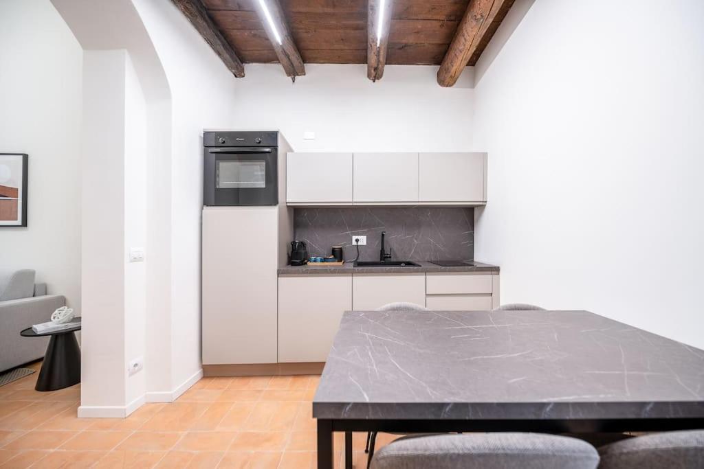 Residenza Mercanti - Center - Lovely Maison Turín